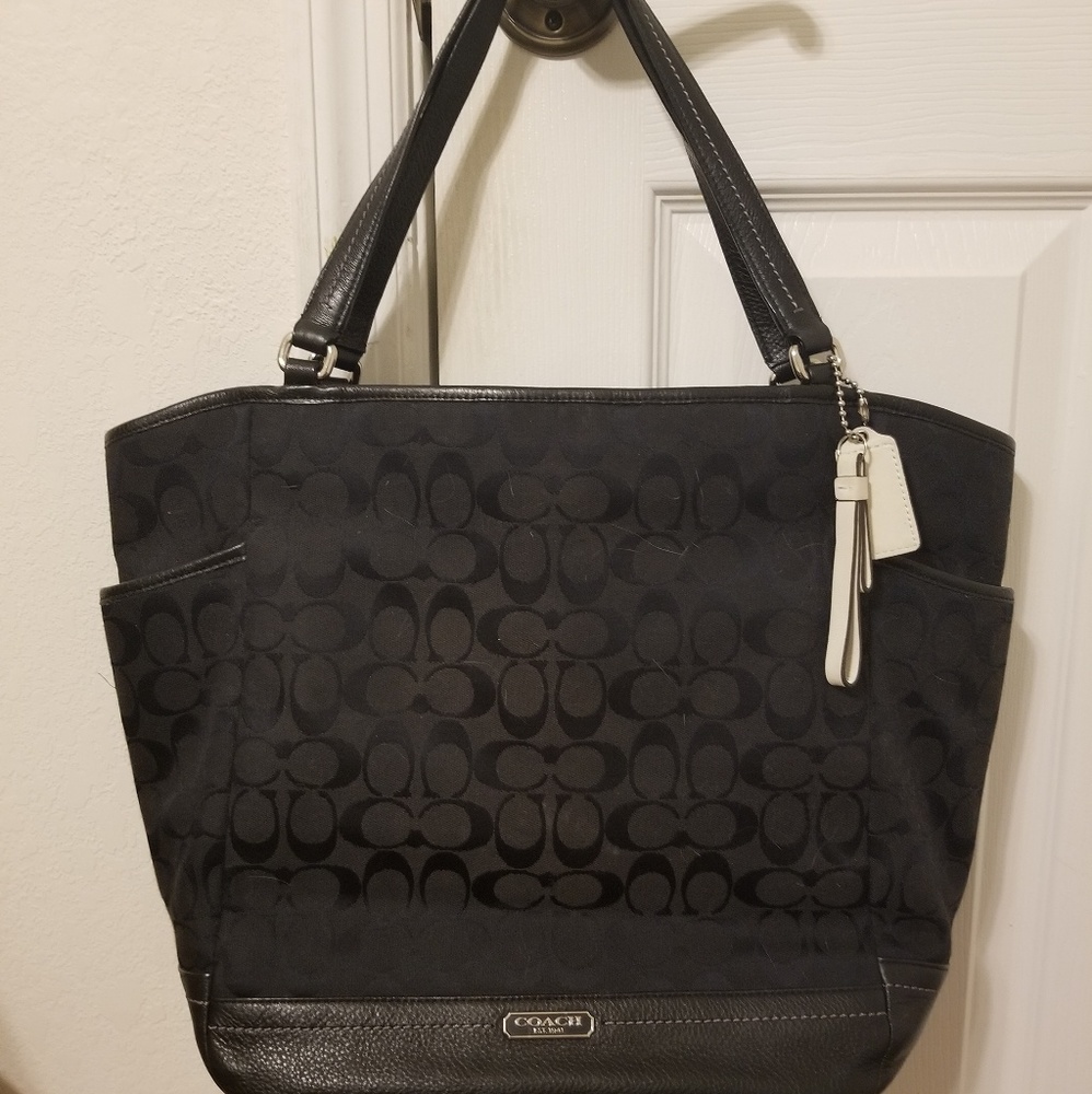 EUC Coach N/S Signature tote